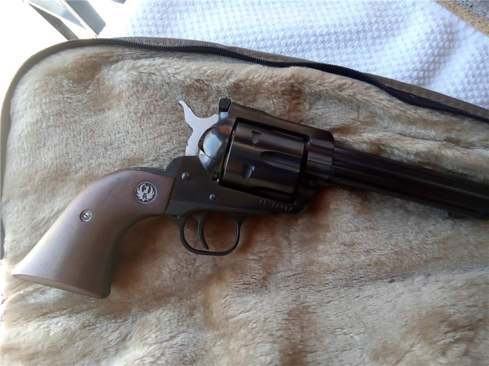 Ruger New Model Blackhawk 41 mag-single action revolver w/case-img-0