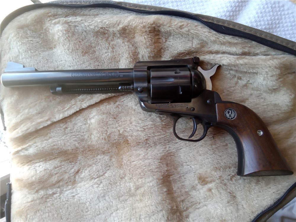 Ruger New Model Blackhawk 41 mag-single action revolver w/case-img-3