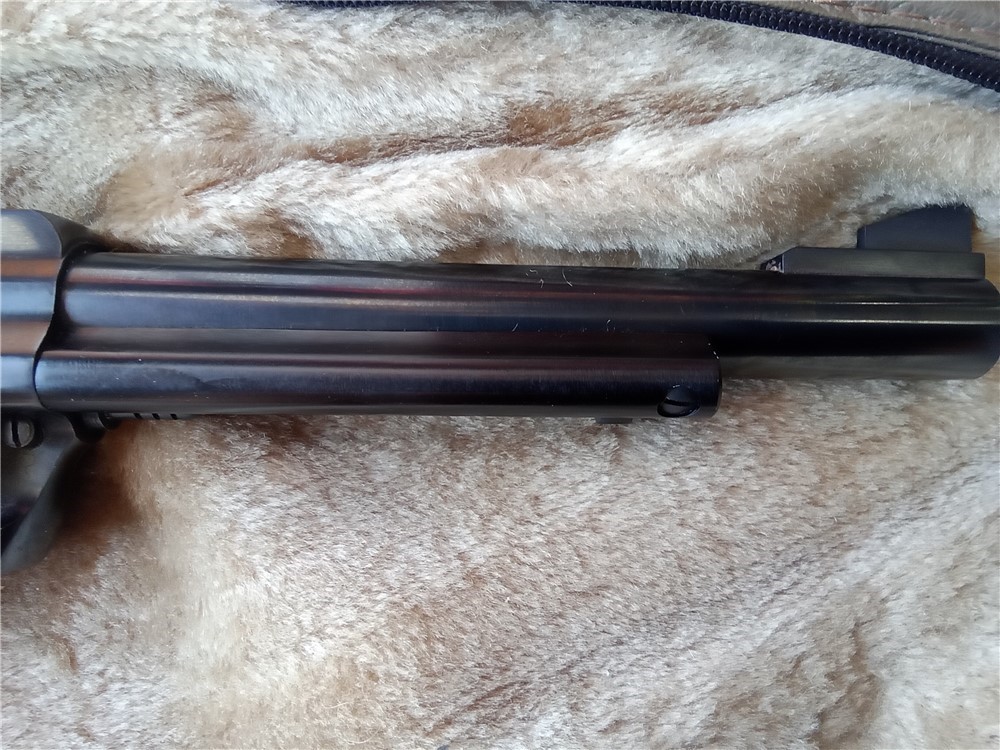 Ruger New Model Blackhawk 41 mag-single action revolver w/case-img-2