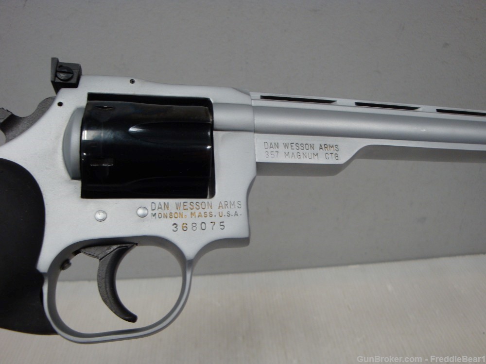 Dan Wesson DW 715 Revolver .357 Mag Pistol Pack Stainless With 3 Barrels -img-11