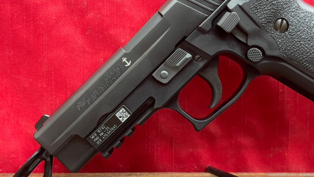 SIG Sauer P226 MK25 9mm Semi Auto Pistol 4.4" Barrel Combat Sights-img-2