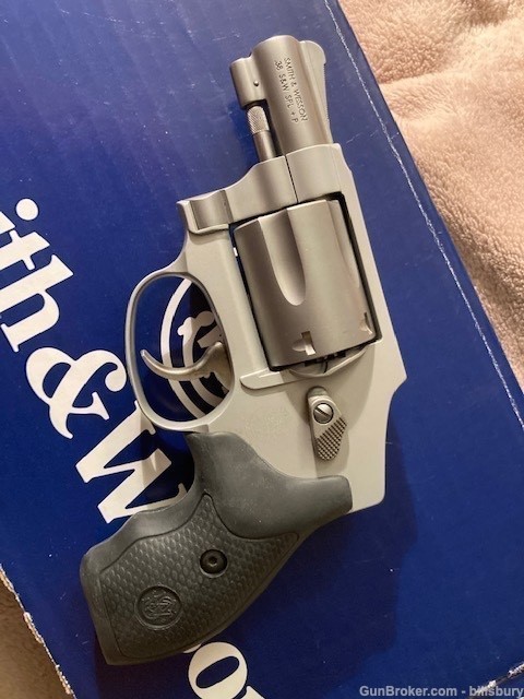 Smith & Wesson S&W  642 642-1 38 SPl. + P No Hilary Hole Side Lock -img-1