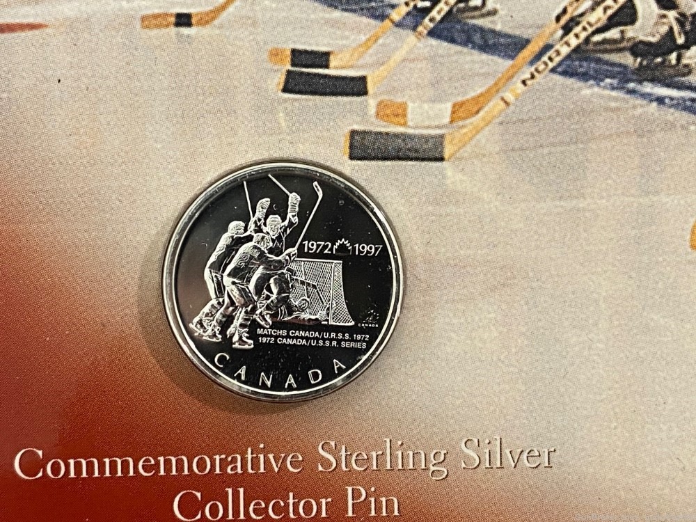 Beautiful 1997 Canadian Hockey Commemorative Silver Coin/Pin Set 1972-1997-img-6