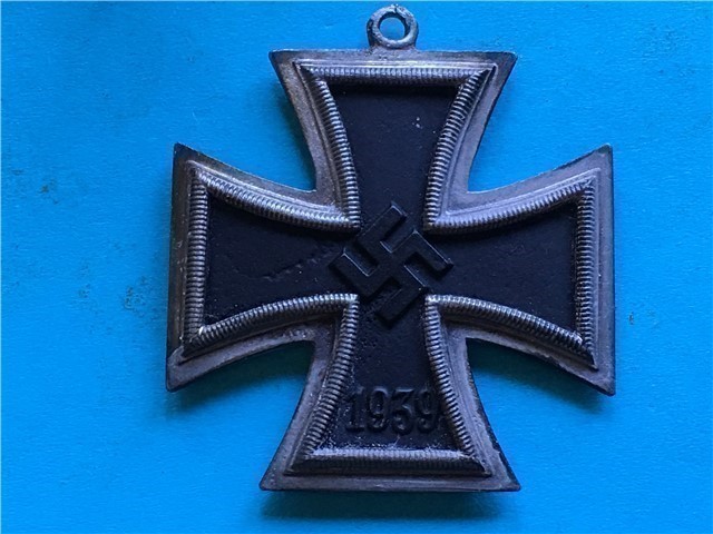 1913-1939 GERMAN IRON / KNIGHT CROSS ? WAR MEDAL CLASS 2 WWII-img-0