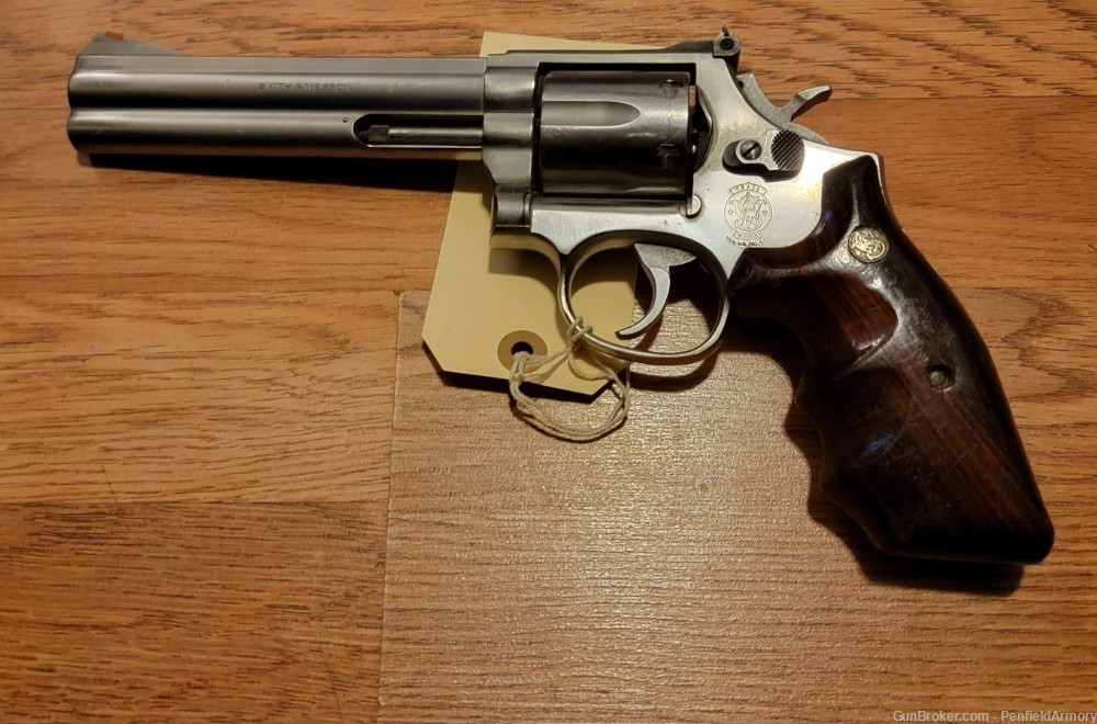Smith and Wesson 686 Double Action Revolver 357 Mag-img-0