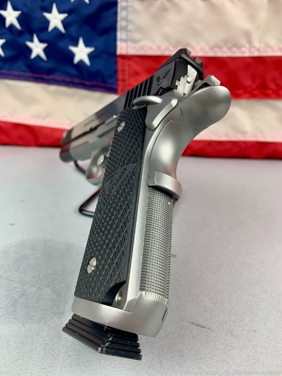 Wilson Combat Vickers Elite Full Size 1911 Stainless Two Tone .45 ACP - NEW-img-5