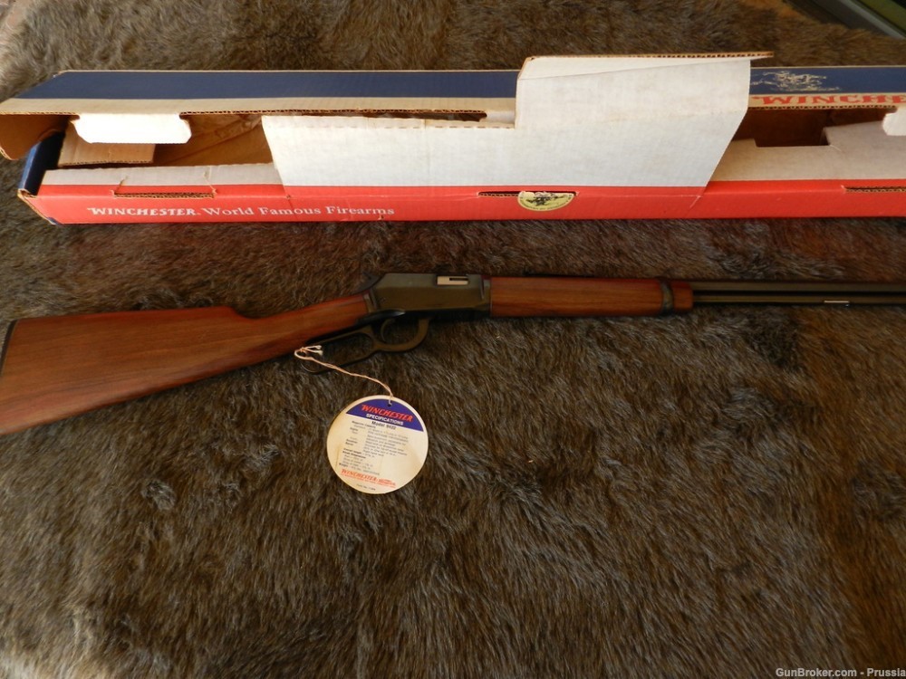 Winchester Model 9422 Consectutive Set #'s F101 & F102-img-5