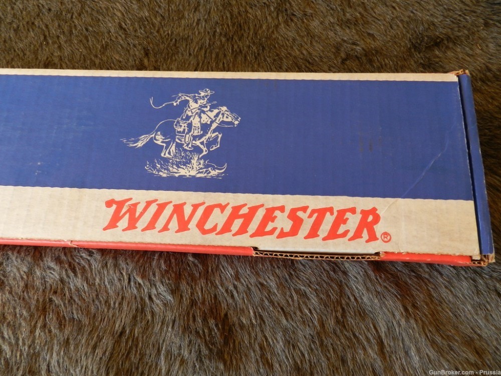 Winchester Model 9422 Consectutive Set #'s F101 & F102-img-38