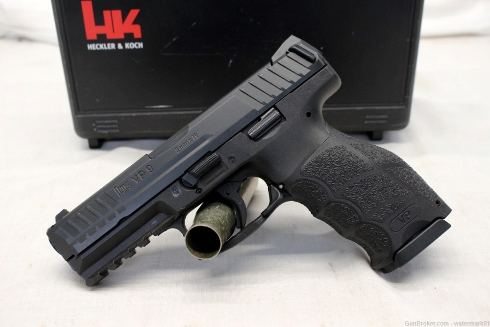 Heckler & Koch VP9 semi-automatic pistol 9mm Box Manual NIGHT SIGHTS-img-1