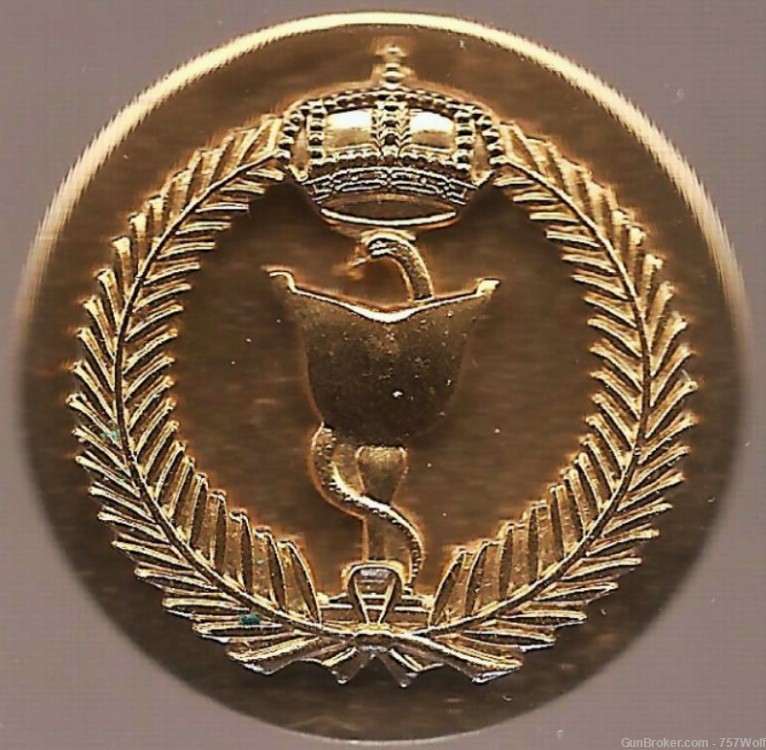 Royal Saudi Military Army Gold Color Collar Disc 1 1/8" Medical Corps-img-0