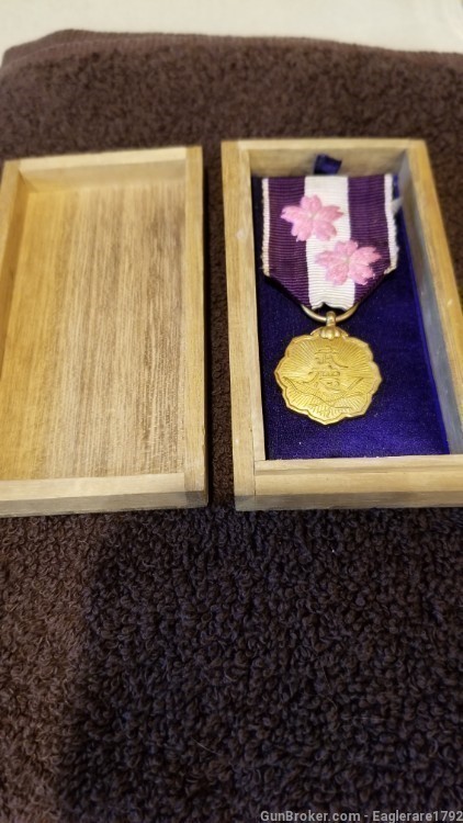 Rare Japanese military Bushido Superior Defense medal.-img-0