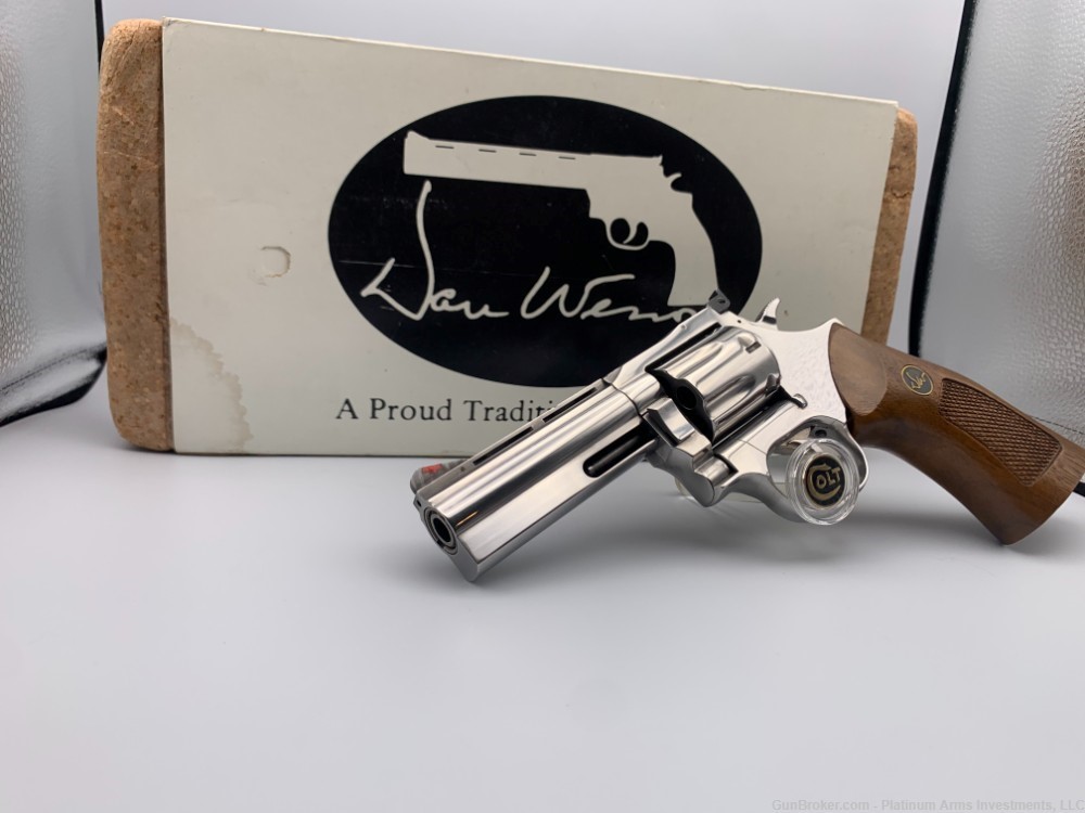 Dan Wesson 715-V Custom Bright Polished in Original Box with papers tool-img-9