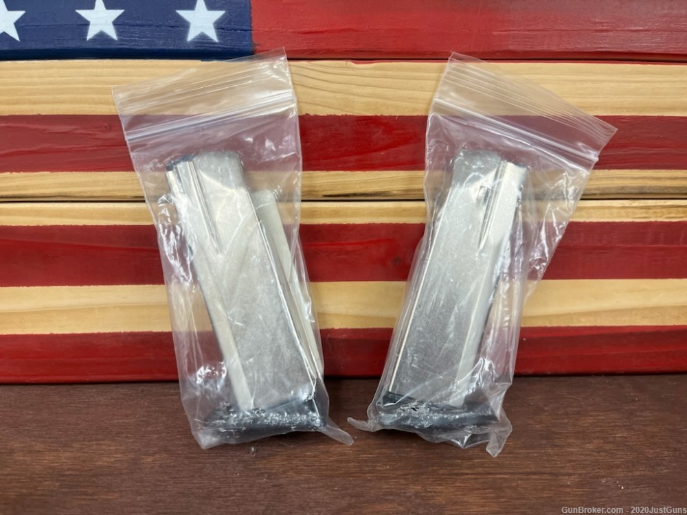 FN FNP 40S&W Factory New 14rd. Magazines-img-0