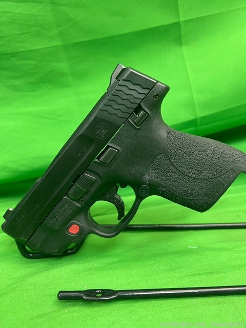 Smith & Wesson M&P 9 Shield M2.0 with 1 Mag, Holster-img-1