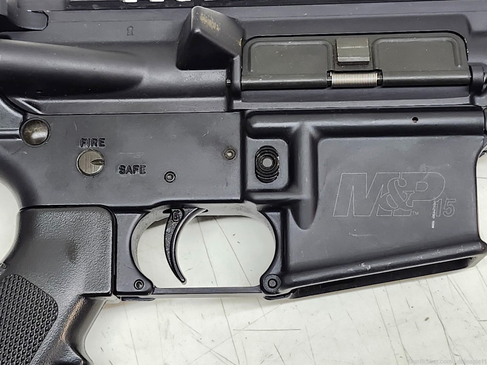 Smith & Wesson M&P-15 5.56 NATO  AR-15 16in Bbl Optic Ready-img-16