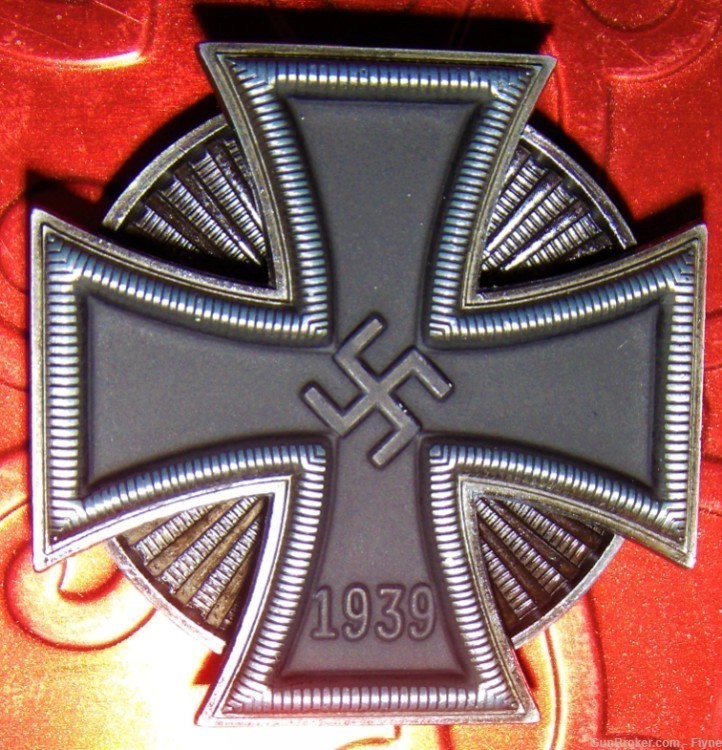 German  Iron Cross dated 1939 WWII era REPRODUCTION-img-0