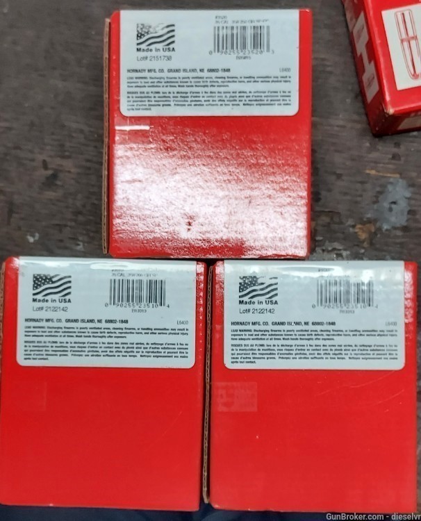100 NEW Discontinued Hornady . 358 " 35 Caliber 250 Grain Spire Point Bulle-img-2
