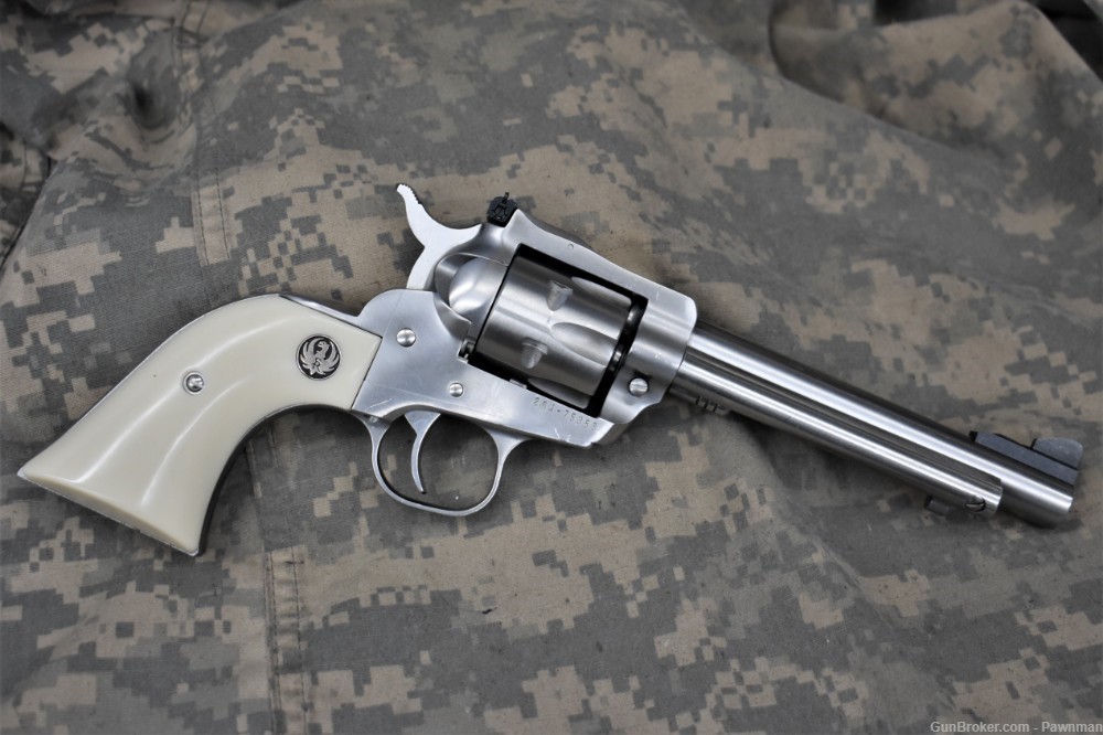 Ruger New Model Single Six stainless in 22LR made 2006-img-1