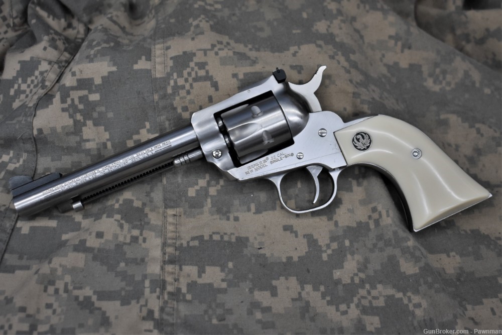Ruger New Model Single Six stainless in 22LR made 2006-img-0