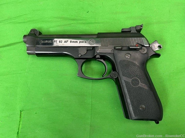 Taurus PT 92 AF 9mm Pistol with 1 Mag-img-2