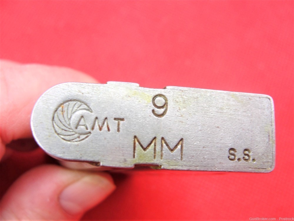 AMT backup 9 mm factory magazine-img-2