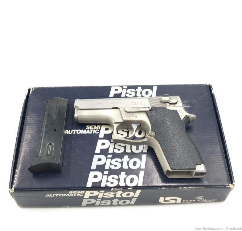 Smith and Wesson 669 9mm Semi-Auto Pistol with one 12 round magazine -img-0