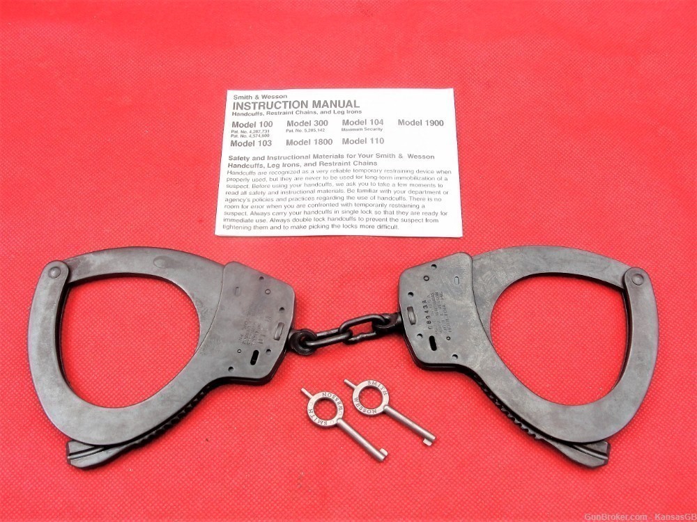 S&W 110 blue handcuffs NOS-img-1