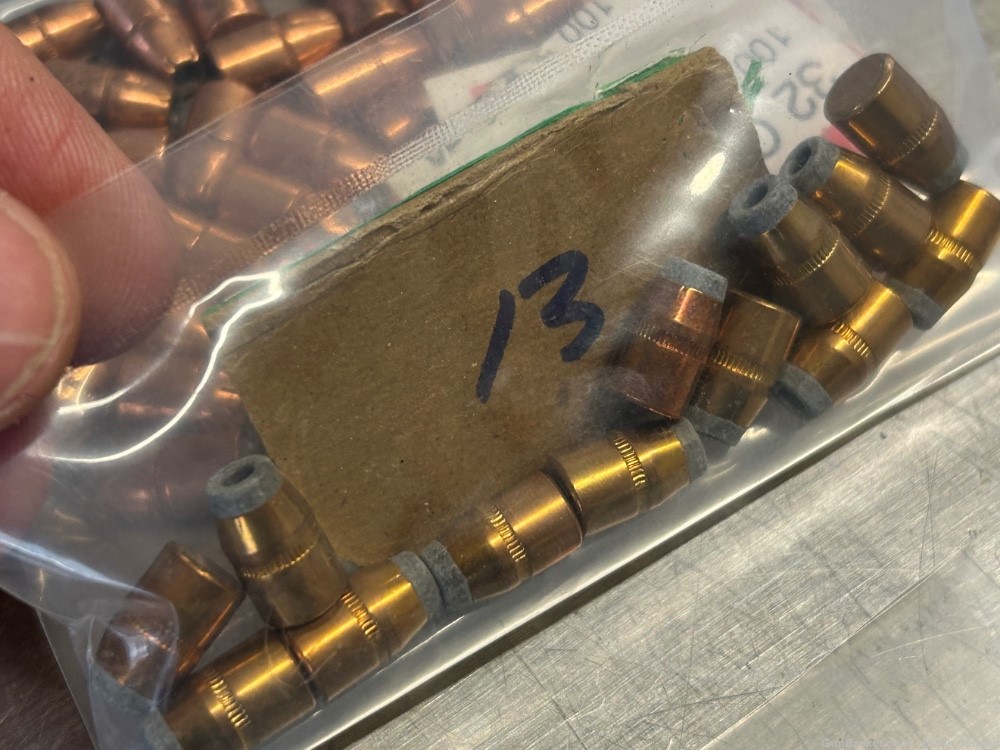 32 H&R Mag Reloading Lot NOS Starline Brass & 191 Bullets!-img-4