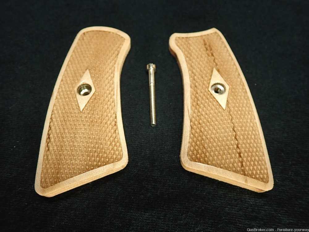 Maple Double Diamond Checker Ruger Gp100 Grip Inserts-img-0