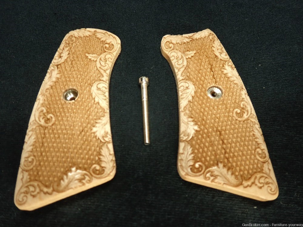 Maple Floral Checker Ruger Gp100 Grip Inserts-img-0