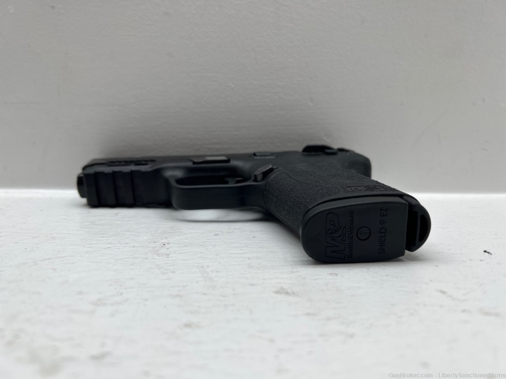 Smith & Wesson M&P9 Shield EZ Semi Auto Pistol 9mm With Box-img-4