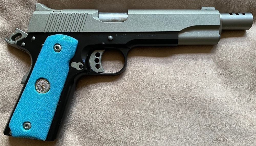 1911 Grips Turquoise Stingray Skin w/Colt Medallions GRIPS ONLY-img-0