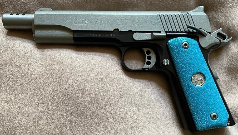 1911 Grips Turquoise Stingray Skin w/Colt Medallions GRIPS ONLY-img-1