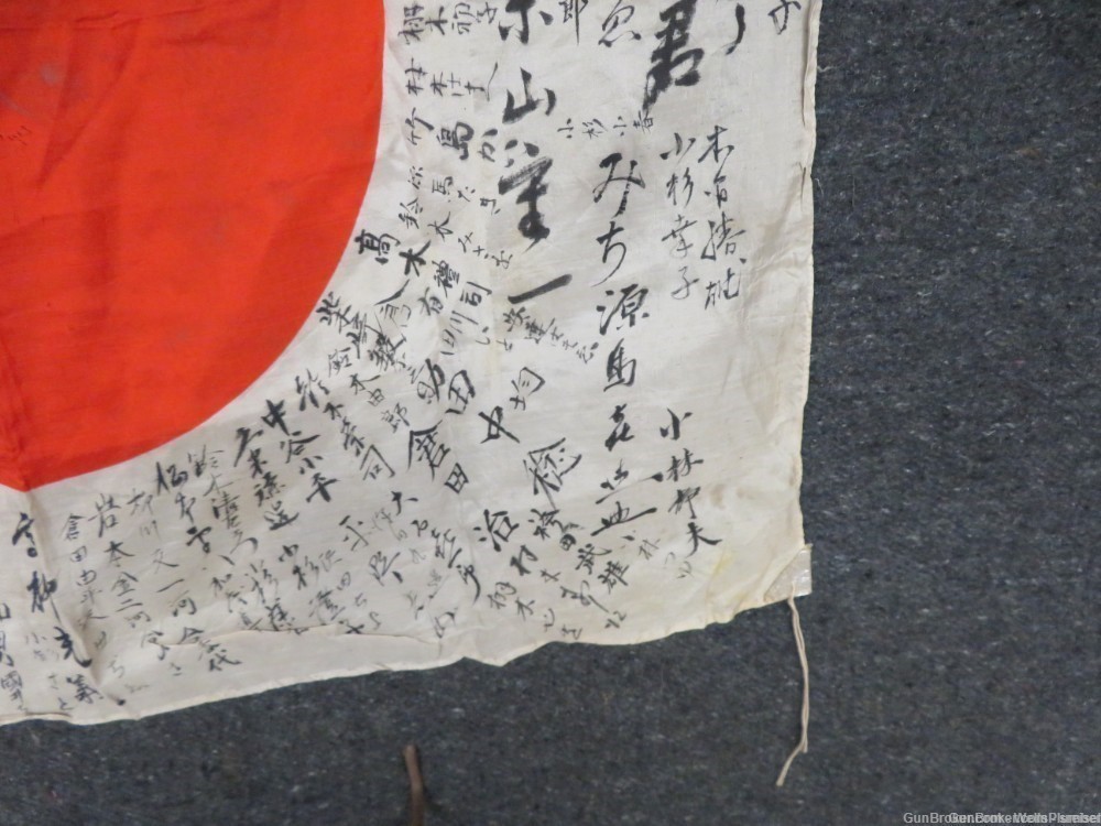 JAPANESE WWII HINOMARU MEATBALL FLAG WITH SIGNED KANJI CHARACTERS (RARE)-img-5