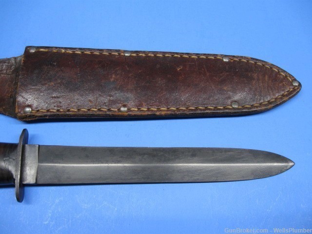 US WWII CASE STILETTO FIGHTING KNIFE WITH ORIGINAL SCABBARD-img-3