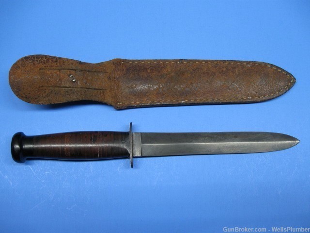 US WWII CASE STILETTO FIGHTING KNIFE WITH ORIGINAL SCABBARD-img-1