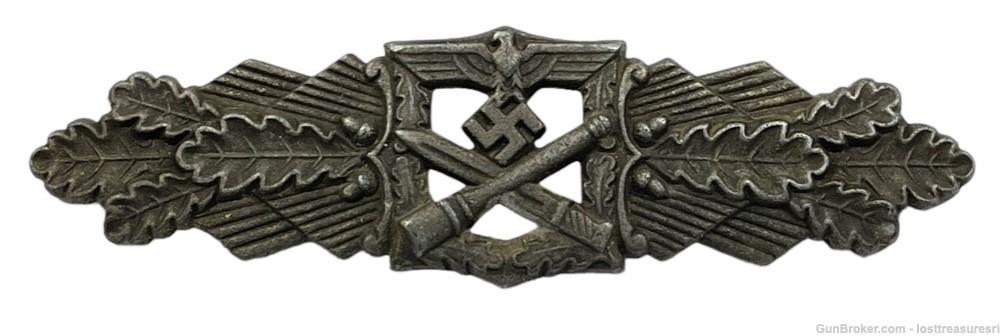 Vintage World War Two German Close Combat Badge Clasp Insigna Bronze WWII-img-1