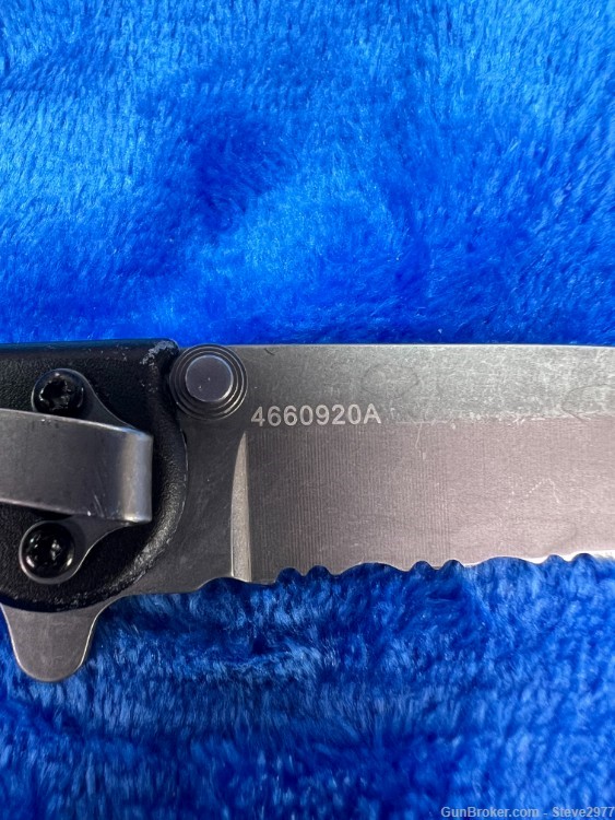 Gerber EVO 4660920A black single blade locking knife with a metal belt clip-img-3