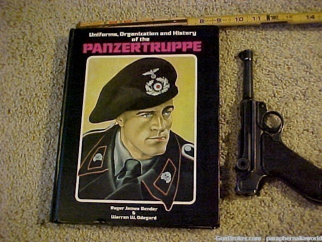 Uniforms Org & History of the Panzer truppe by Bender Book Excel Plus Cond.-img-0
