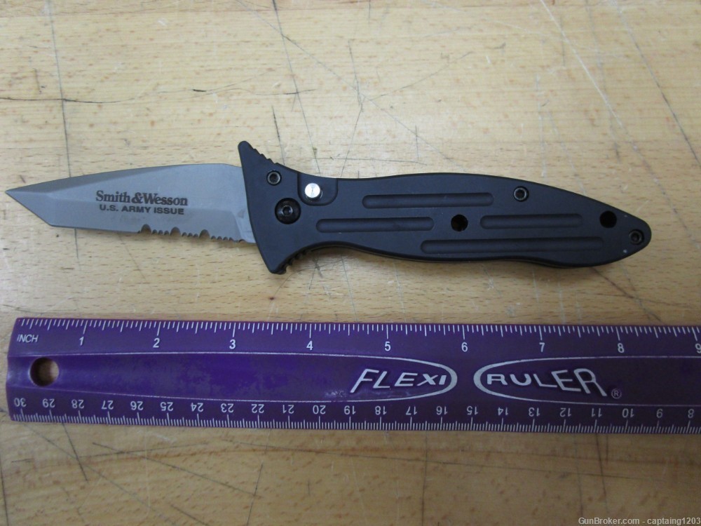 Smith & Wesson Automatic Knife, 3.5" Tanto Blade (SW1250TAS)-USA (1/2 Serr)-img-2
