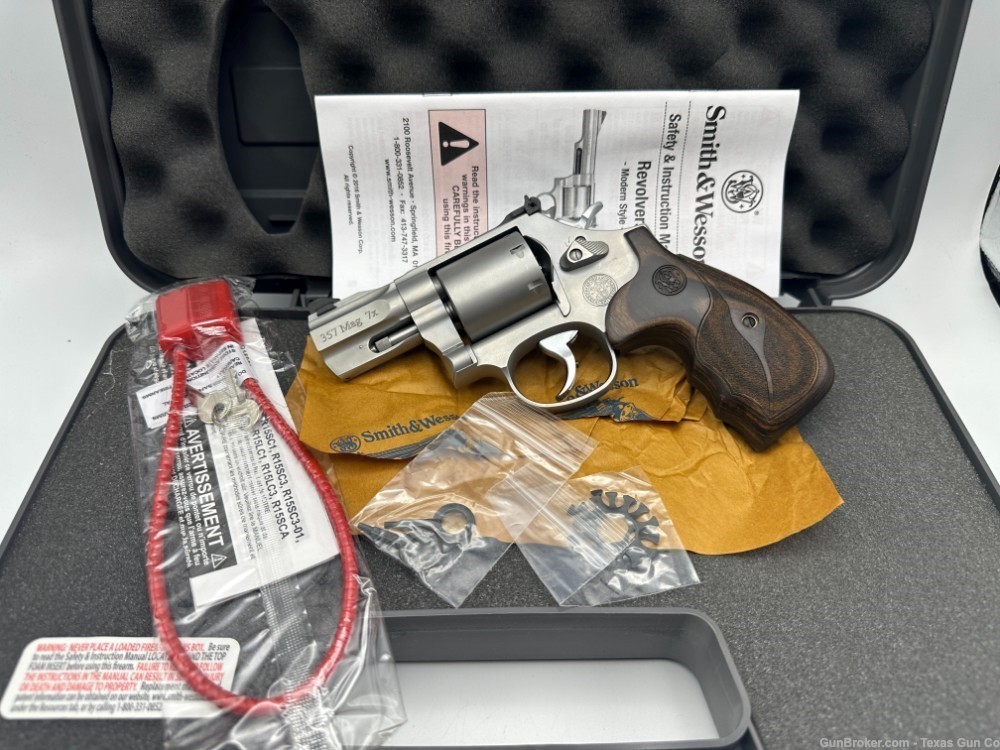 Smith & Wesson 686 Performance Center 7-shot .357 Magnum Revolver - NEW-img-1