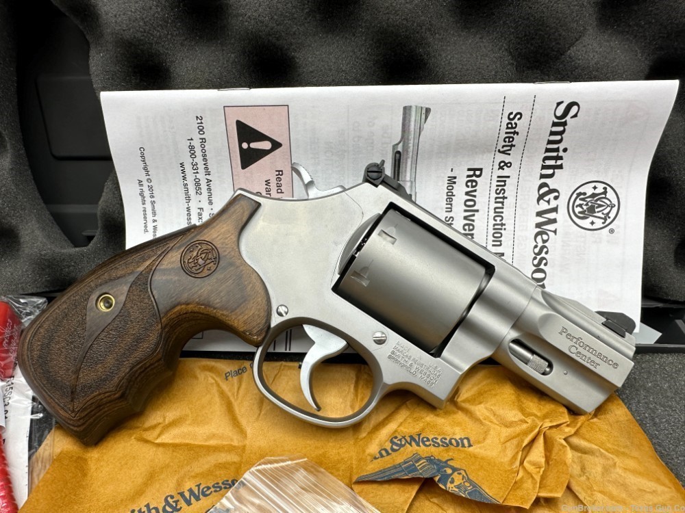 Smith & Wesson 686 Performance Center 7-shot .357 Magnum Revolver - NEW-img-4