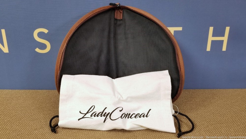 Lady Conceal, Medium Leather Case-img-2