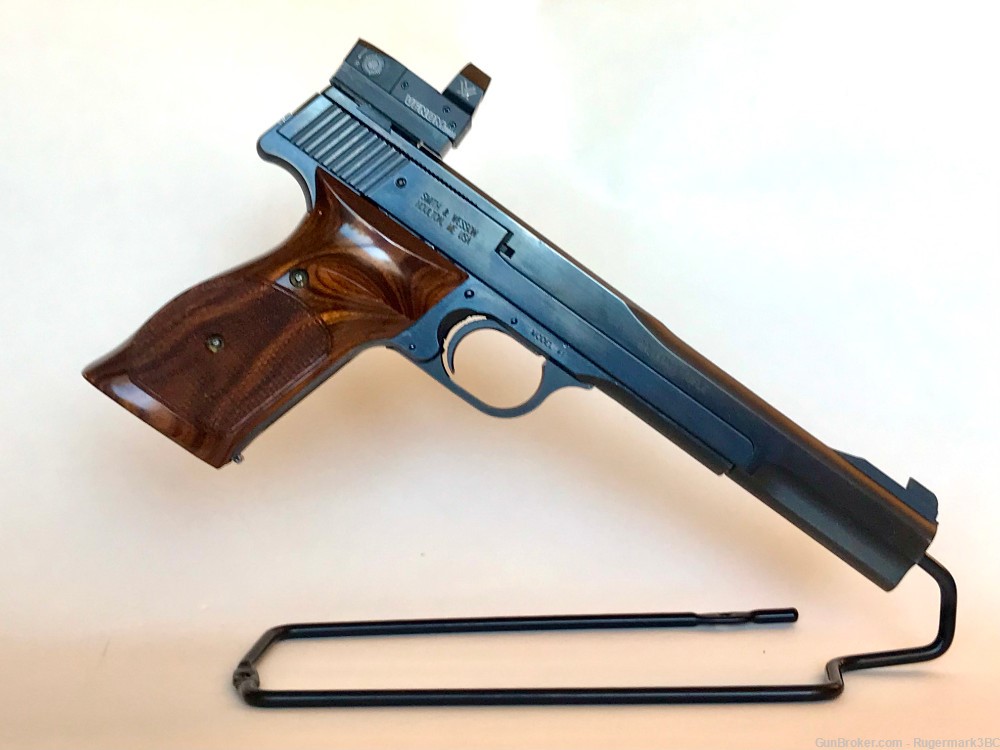 Smith & Wesson Model 41 Semi Auto Pistol 7" 22LR -  6 Mags, Vortex Venom RD-img-1