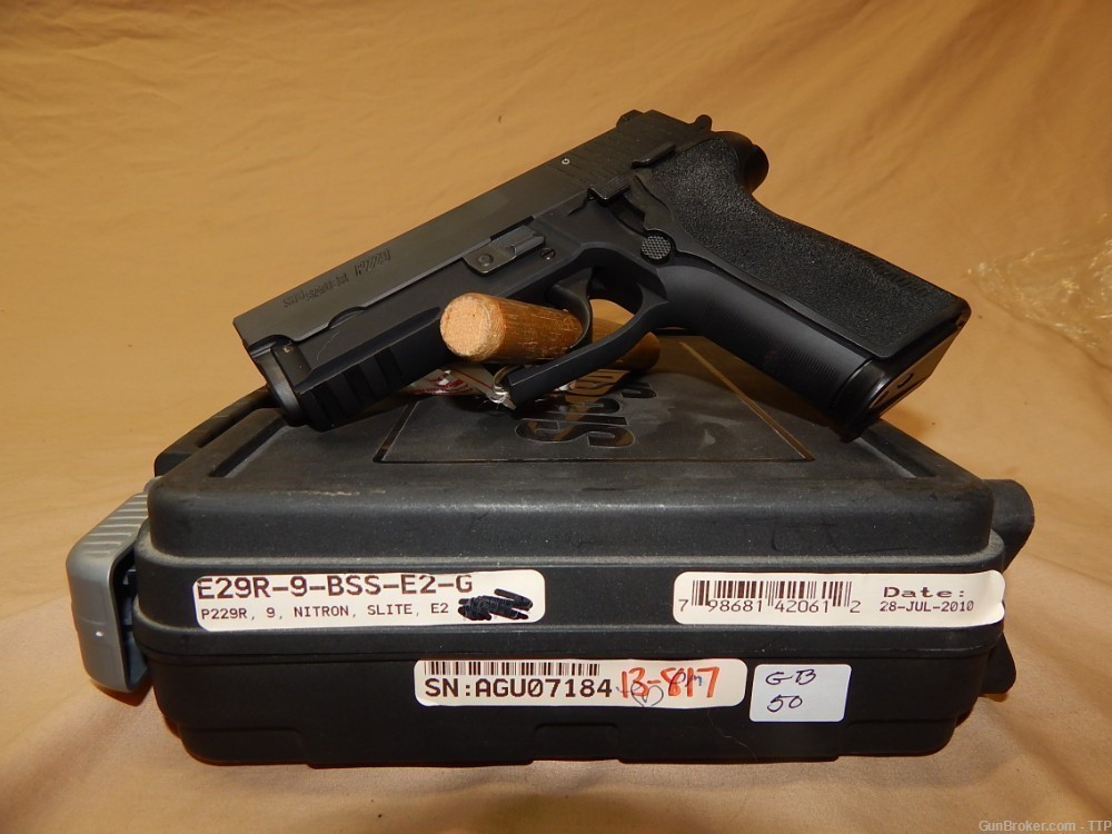SIG SAUER P229R 9MM WITH 3 15 SHOT MAGS.-img-0