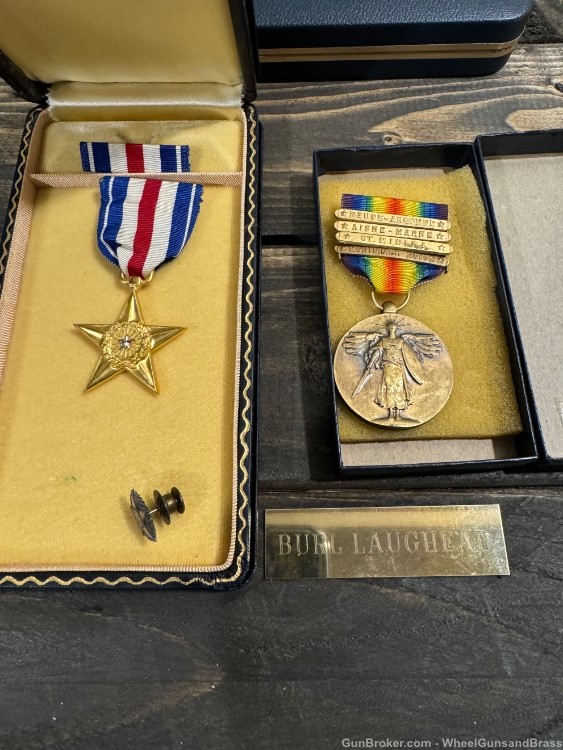WWI & WW2 Named Issued Medals Purple Heart Silver Star Victory Medal Lot -img-11