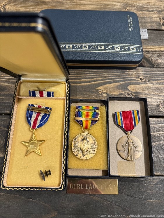 WWI & WW2 Named Issued Medals Purple Heart Silver Star Victory Medal Lot -img-3