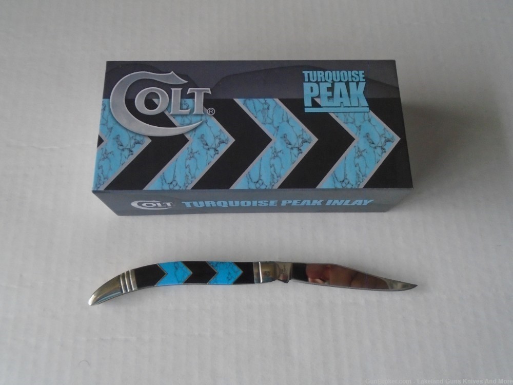New in the Box Colt CT687 Turquoise Peak Texas Toothpick Knife!-img-5