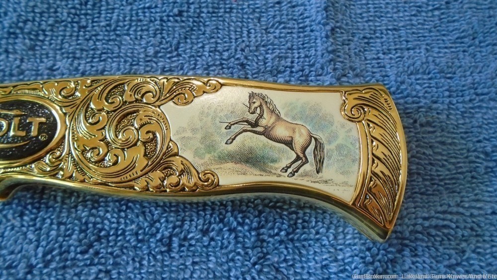 NIB VERY RARE *GOLD ENGRAVED* Colt Rampant Pony Folding Knife SOLD FOR $965-img-32