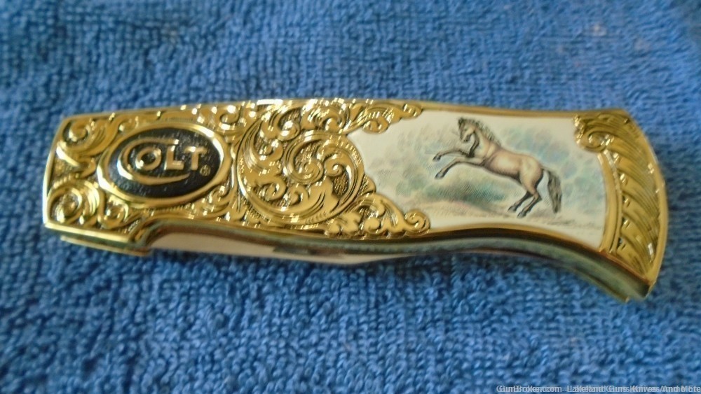 NIB VERY RARE *GOLD ENGRAVED* Colt Rampant Pony Folding Knife SOLD FOR $965-img-30